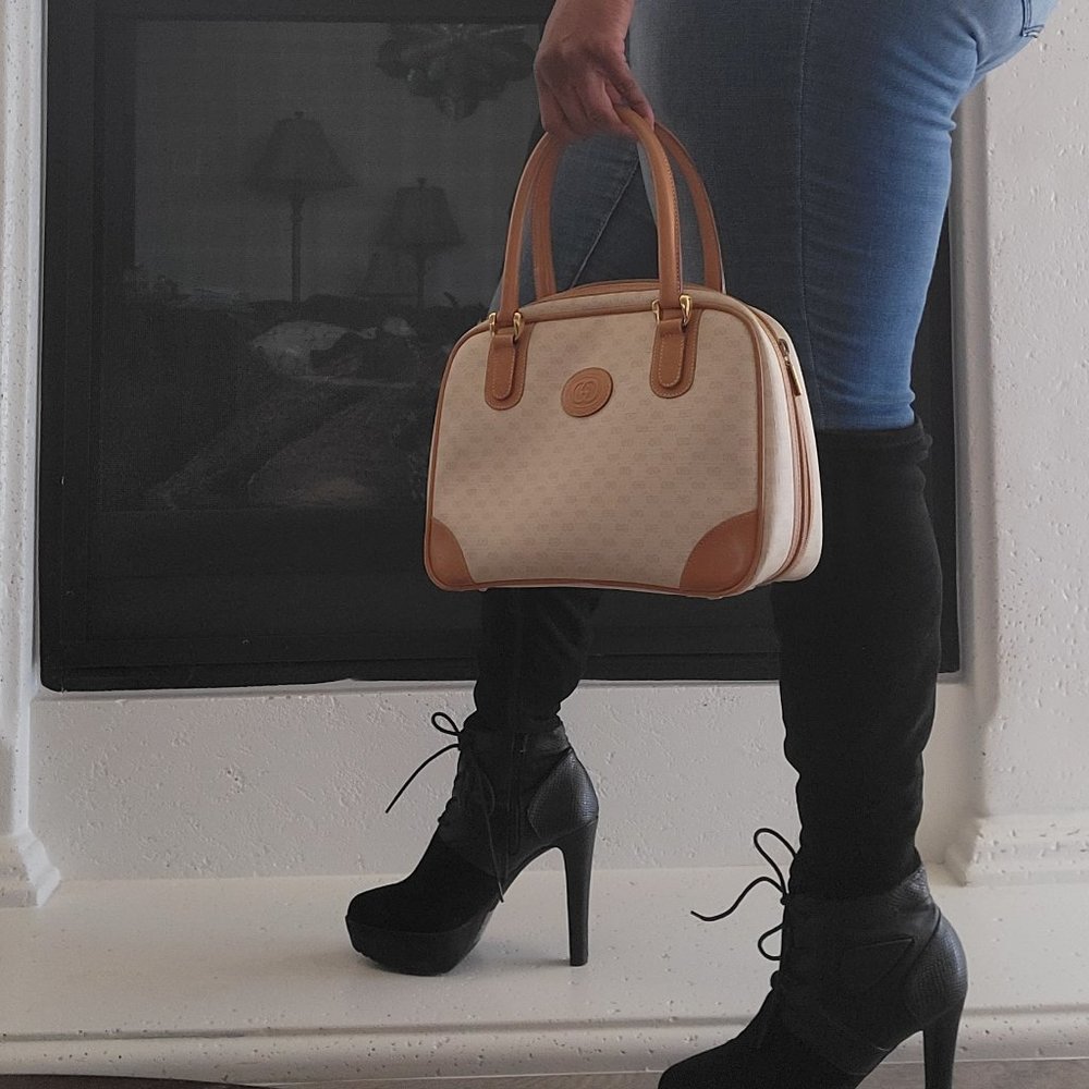 π 1980s VINTAGE GUCCI HANDBAG - Picture 1 of 17